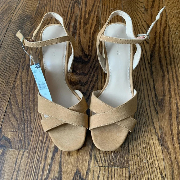Suede Camel Cork Open Toe Summer Heels - Picture 2 of 4